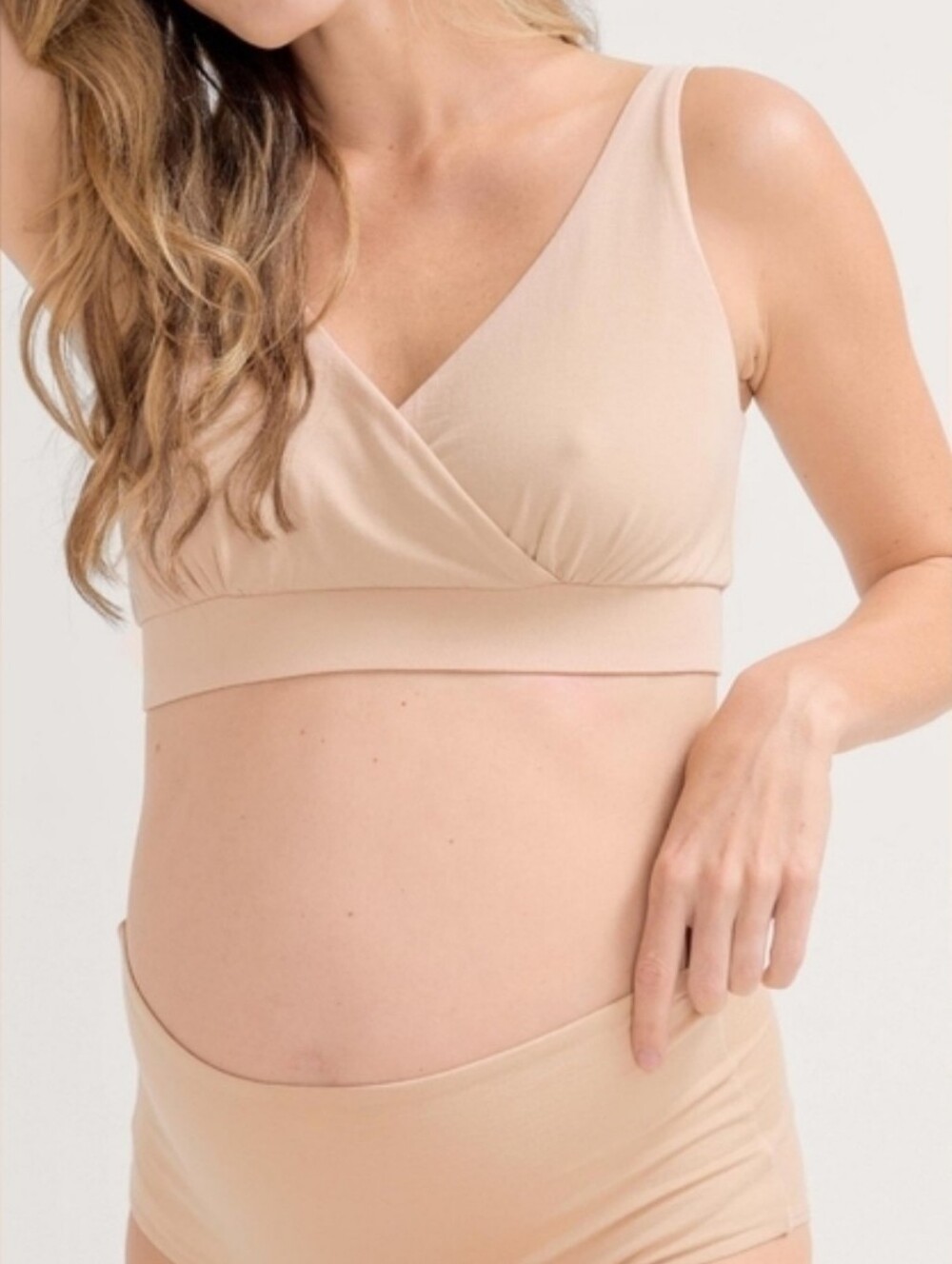 Hatch postpartum maternity lounge the Dream Feed nursing bra in sand, small - Picture 4 of 5